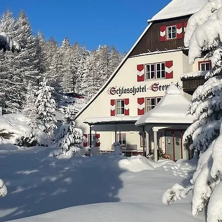 Schlosshotel Seewirt Hotel