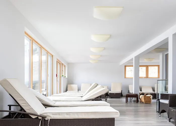 Schlosshotel Seewirt Hotel 4*